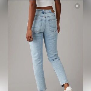 American Eagle Mom Straight Jean